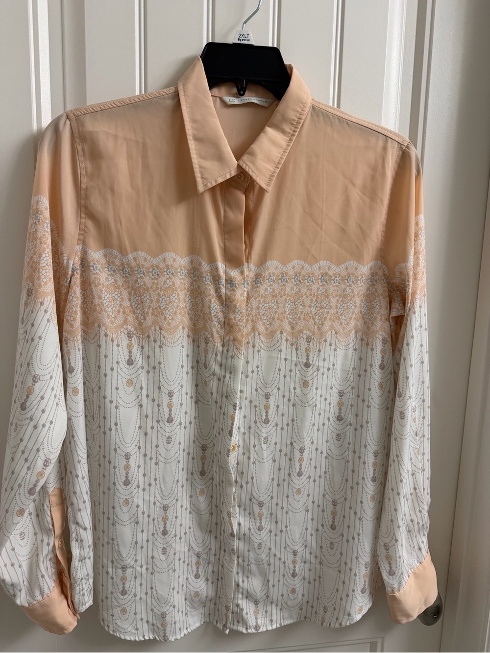 LC Lauren Conrad Peach Ivory Lace Jewelry Print Button-Down Blouse Size L